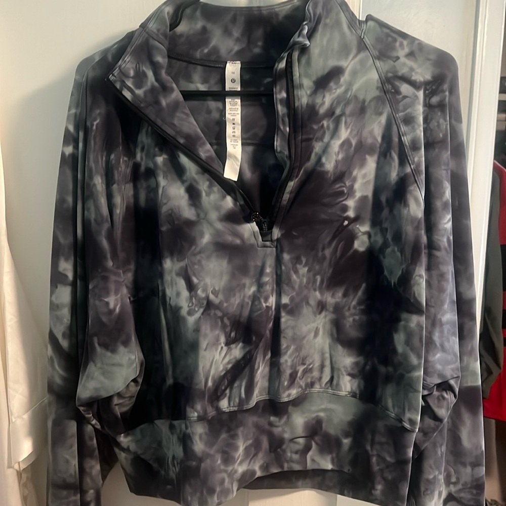 Lululemon half zip